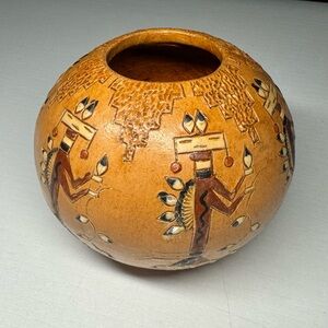 Vintage Navajo Nancy Chilly Jackson Yazzie Signed 3” Yei Bi Chei Native Seed Pot